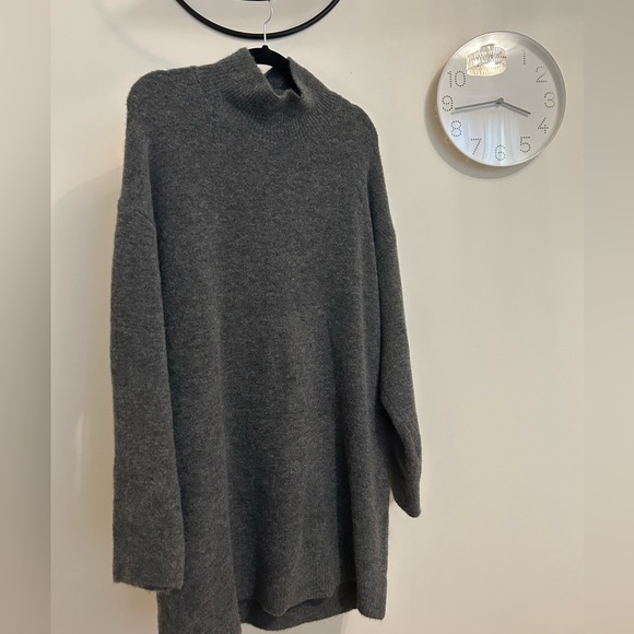 Zara Sweater Dress - Picture 1 of 1